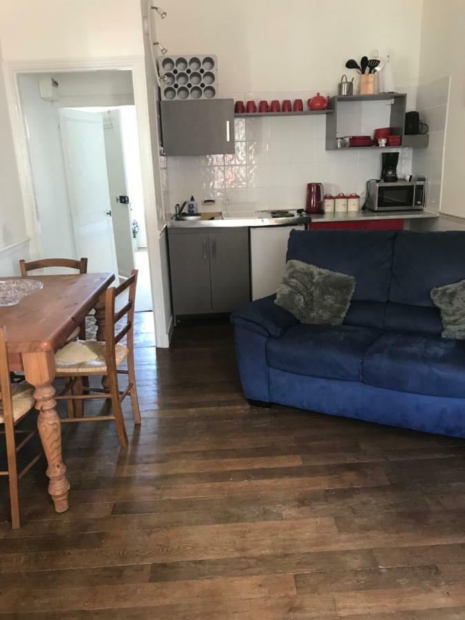 Le Petit Logement Lägenhet Pre-en-Pail-Saint-Samson Exteriör bild